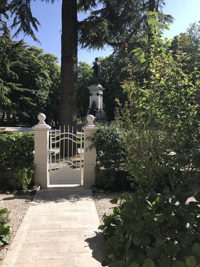 Aparthotel Residenza Ambrogi Urbino Exterior foto